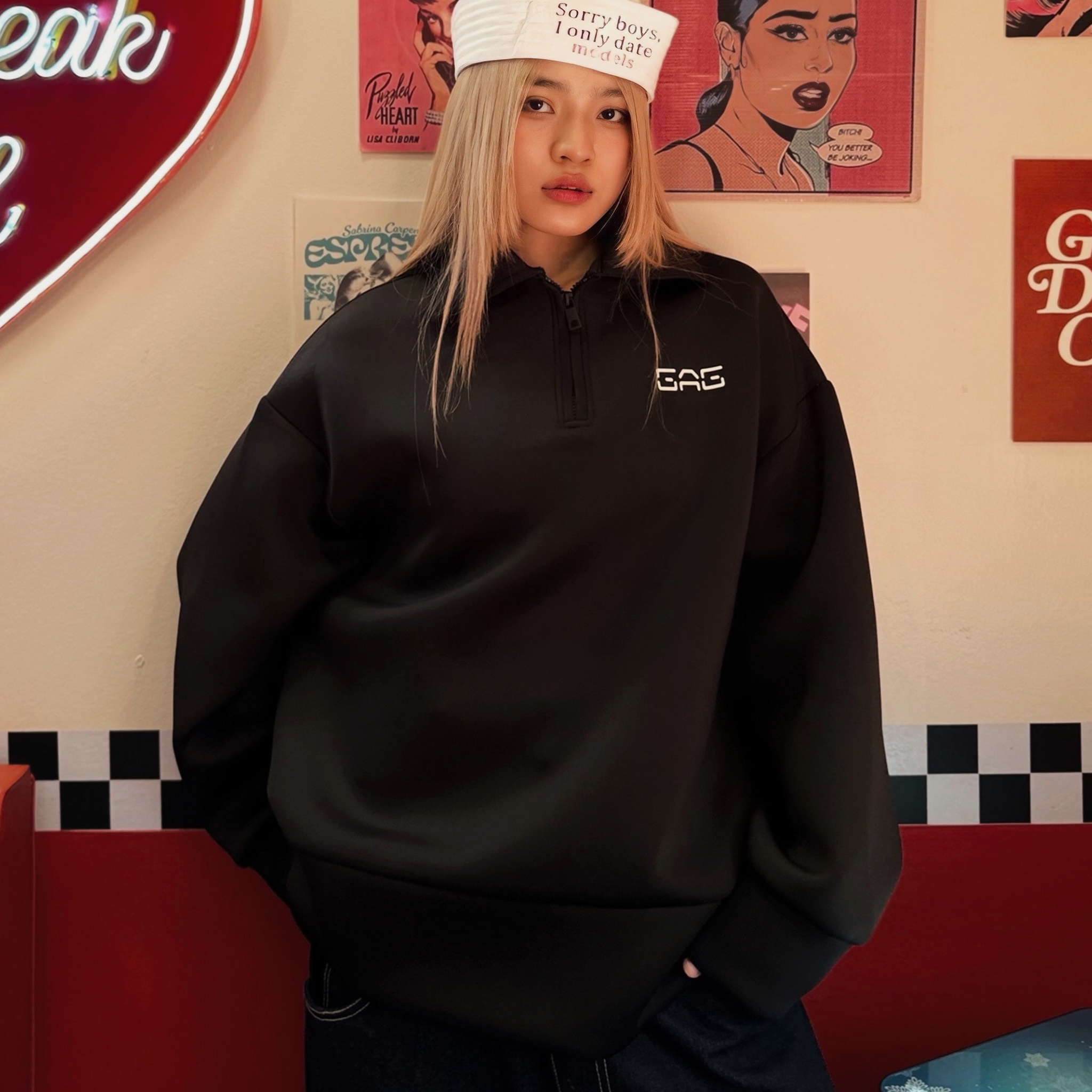 HALF-ZIP-SWEATSHIRT1
